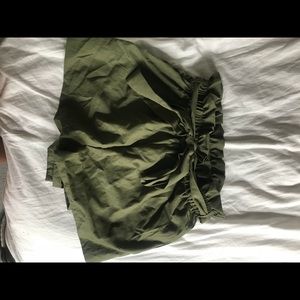 green fashion, bow tie shorts